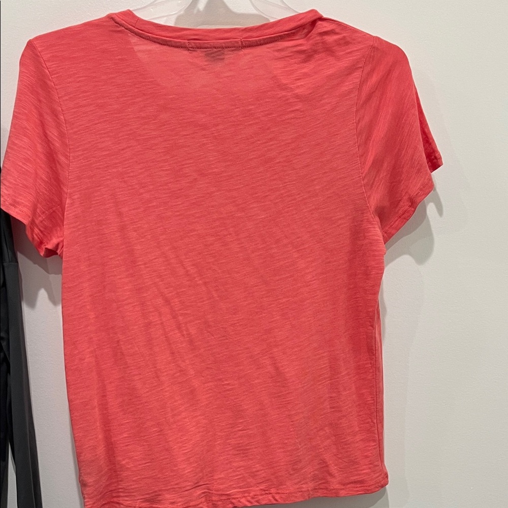 🌷3 Tops for $18 - Sanctuary Coral Knot Front Short Sleeve Tee Size Large - Picture 3 of 5